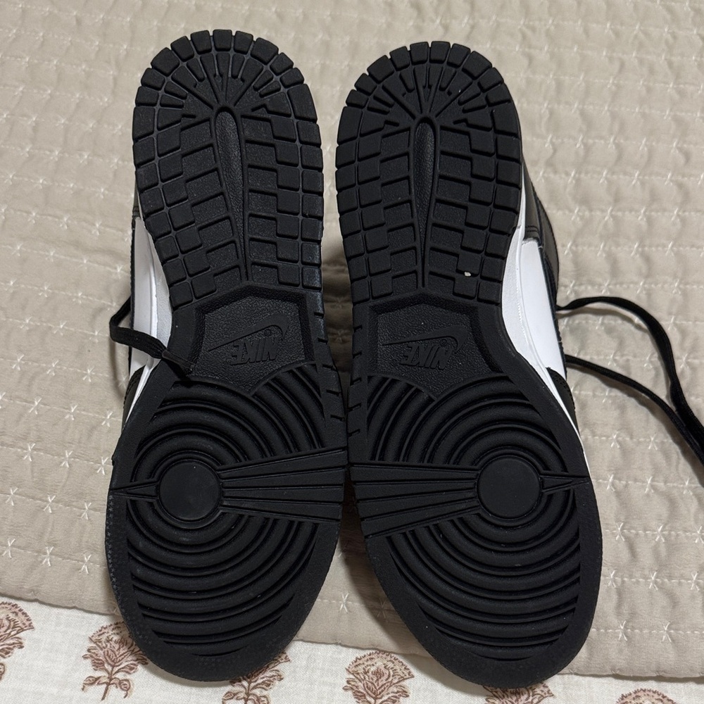 Nike Black and White Mid-Top Sneakers - Picture 4 of 4